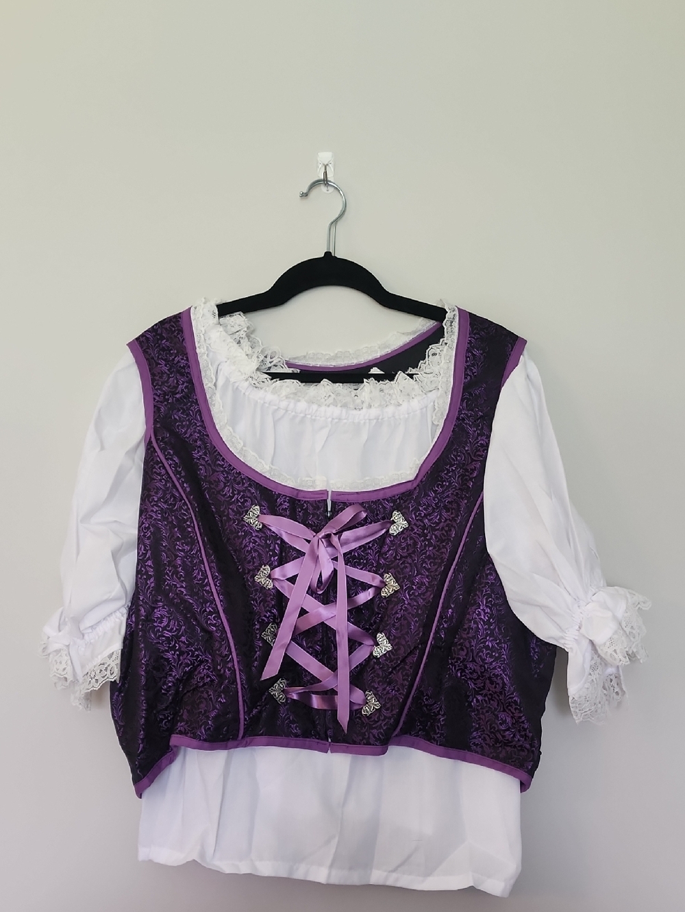 Purple Dirndl/ Renaissance Lace-Up Bodice Top with White Blouse And Wreath